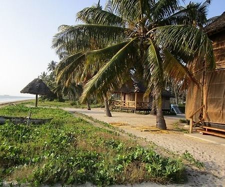 Barry'S Beach Resort Mkwaja Εξωτερικό φωτογραφία