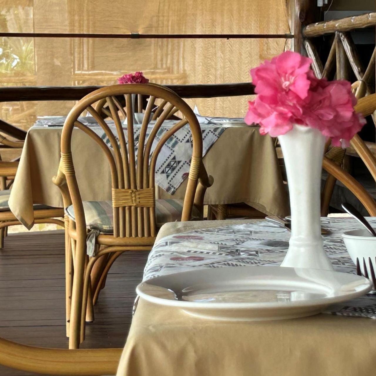 Barry'S Beach Resort Mkwaja Εξωτερικό φωτογραφία